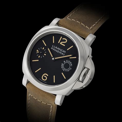 Christie’s x PANERAI: Watches Online.